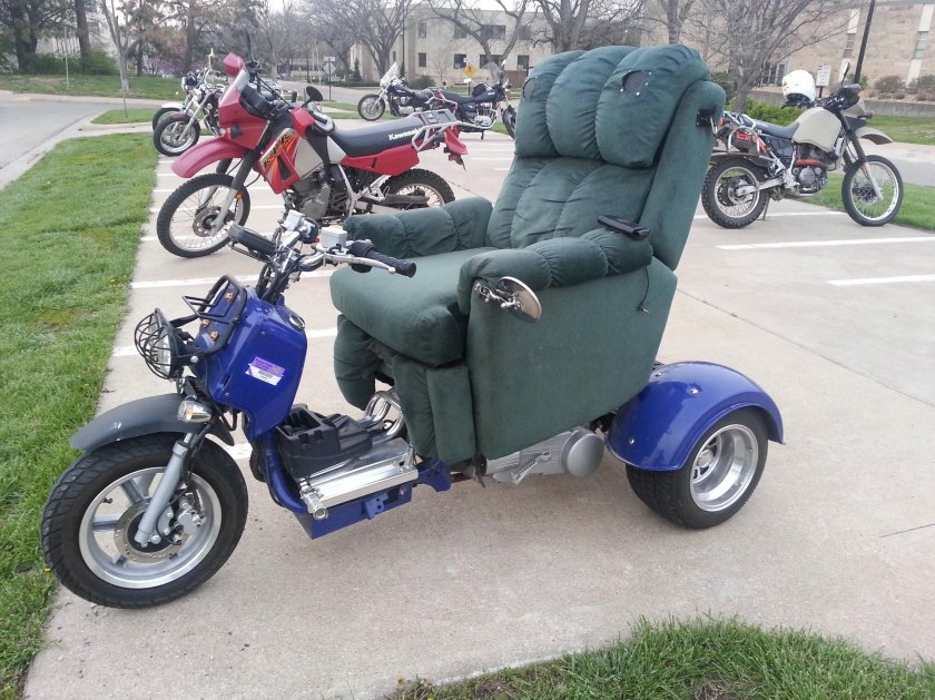 Мопед смешной