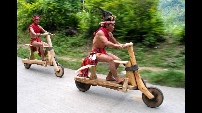 Деревянный самокат