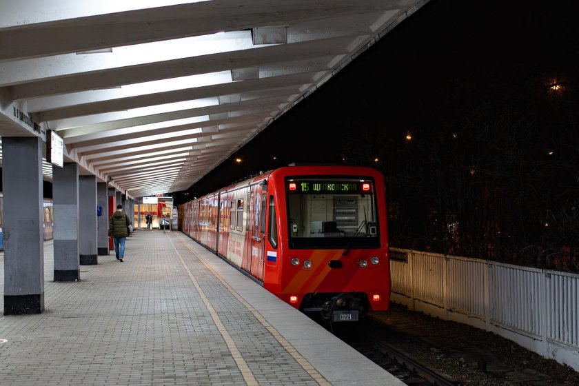 Метро поезда московского метрополитена