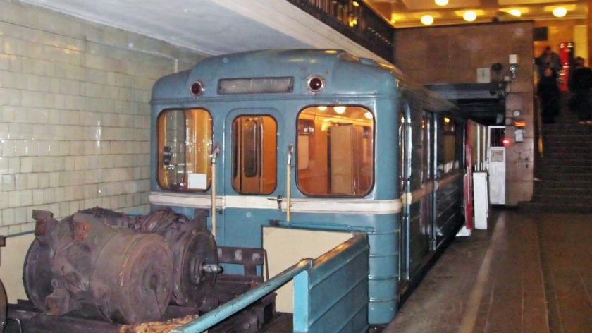 Вагоны ем508т кабина