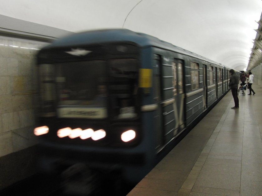 Станция Полянка