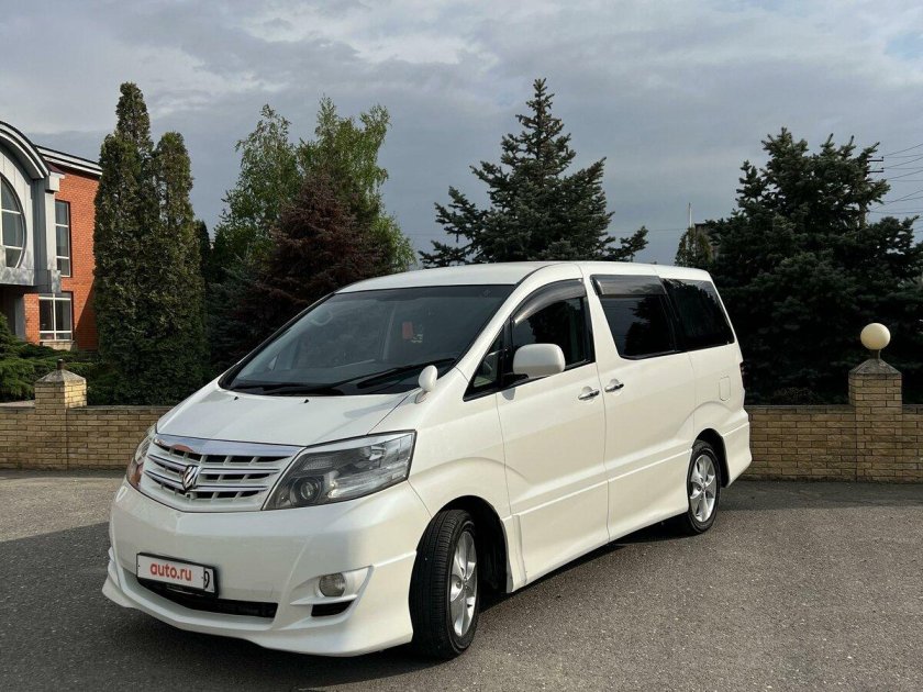 Тойота альфард белый