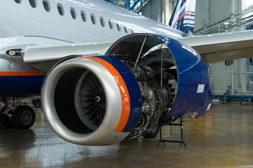 SSJ 100 двигатель