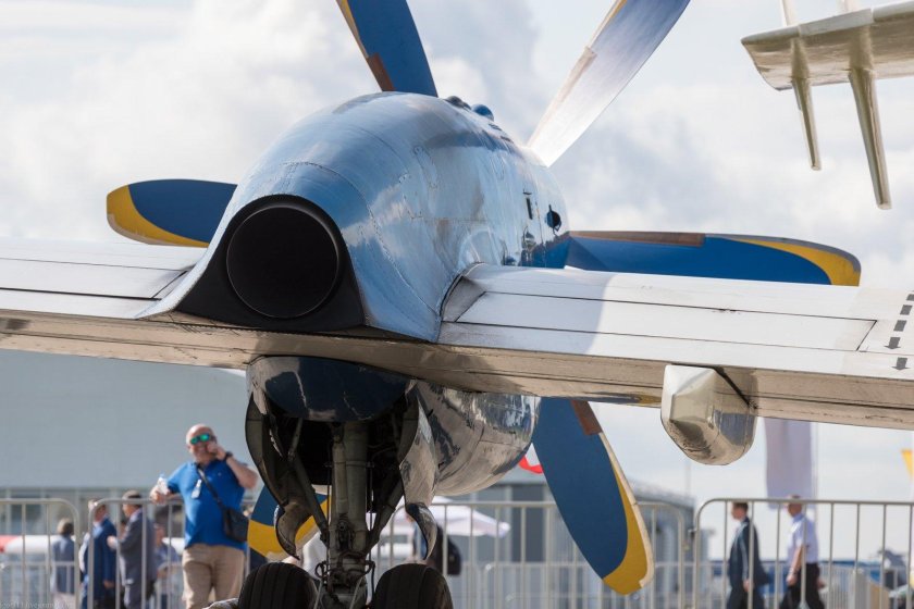 Мотогондола ил-114