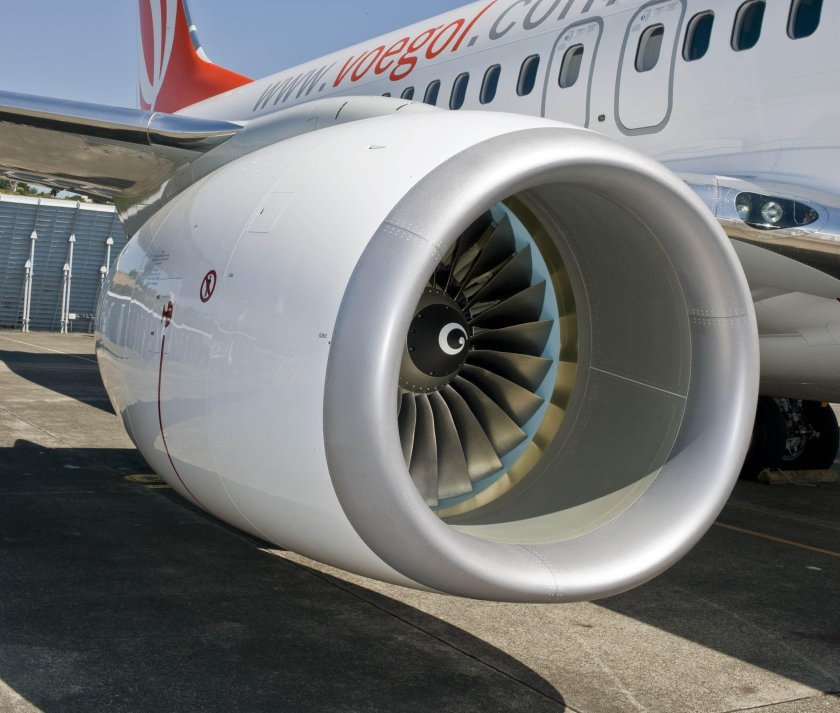 Двигатель b737-800