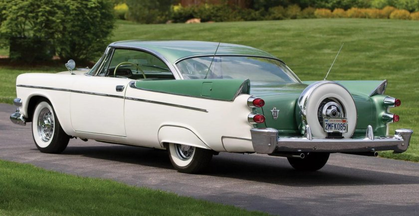 Додж Роял Лансер