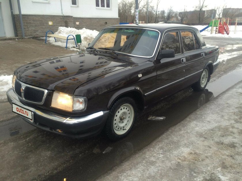 ГАЗ 3110 2001 года