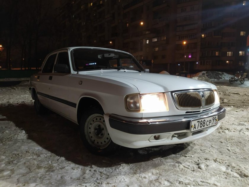 ГАЗ Волга 2001