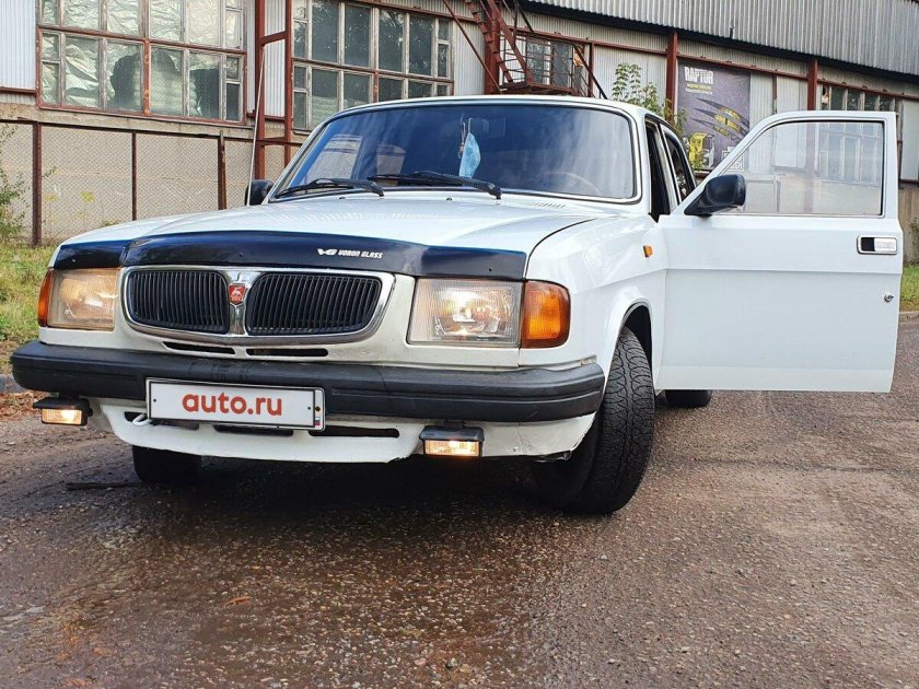 ГАЗ 3110 боком