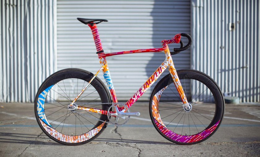 Синглспид на шоссейник