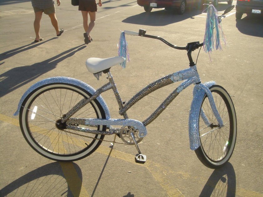 Стразы на велосипеде