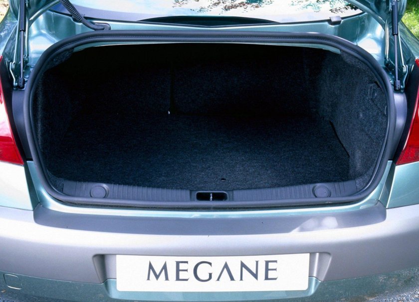 Рено Меган 2 багажник