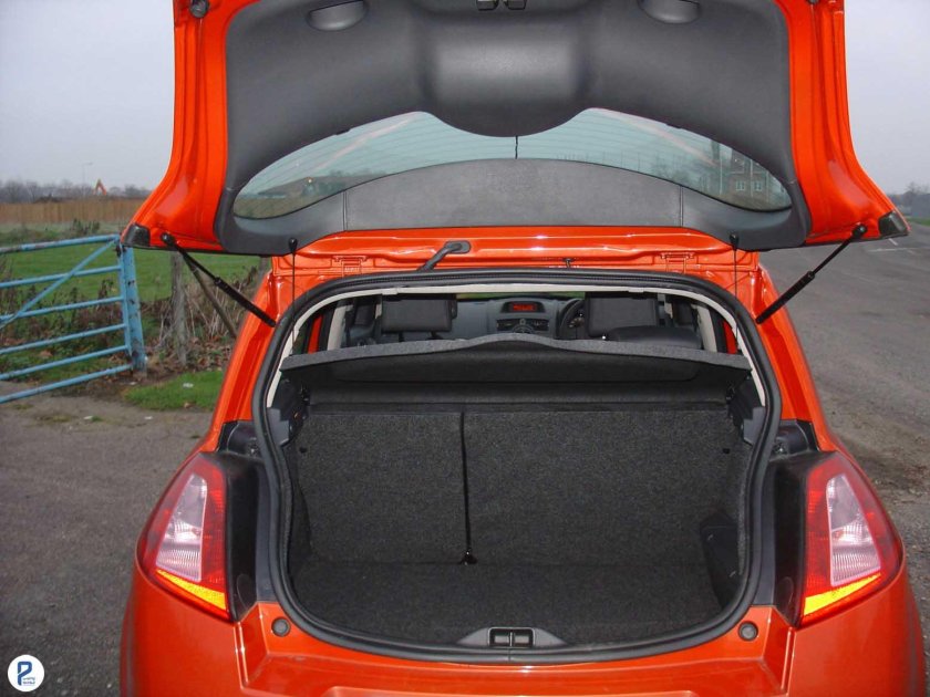 Багажник Рено Меган 3 хэтчбек