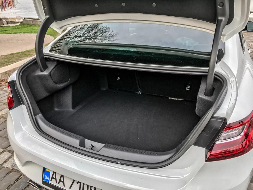 Рено Меган 2 багажник