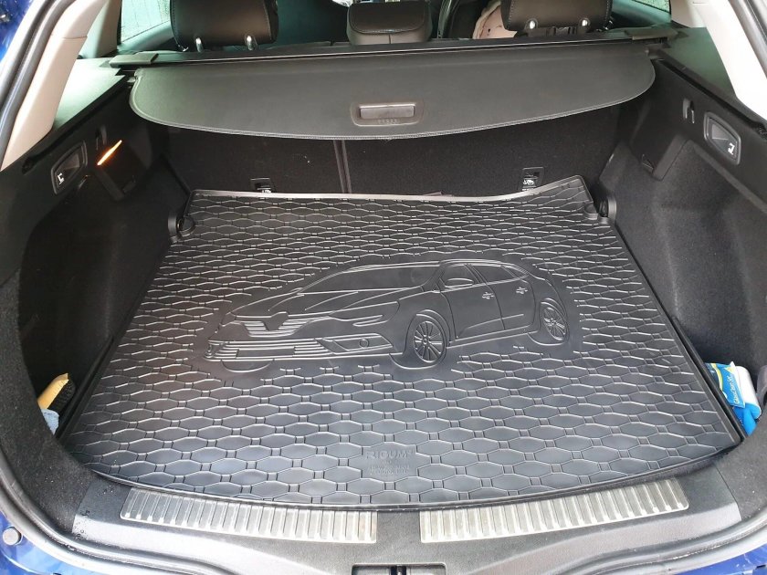 Рено Меган 2 хэтчбек багажник