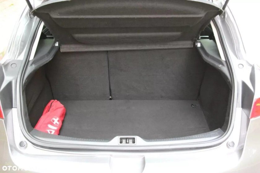 Рено Меган 3 универсал багажник