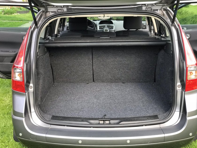 Рено Меган универсал 2008