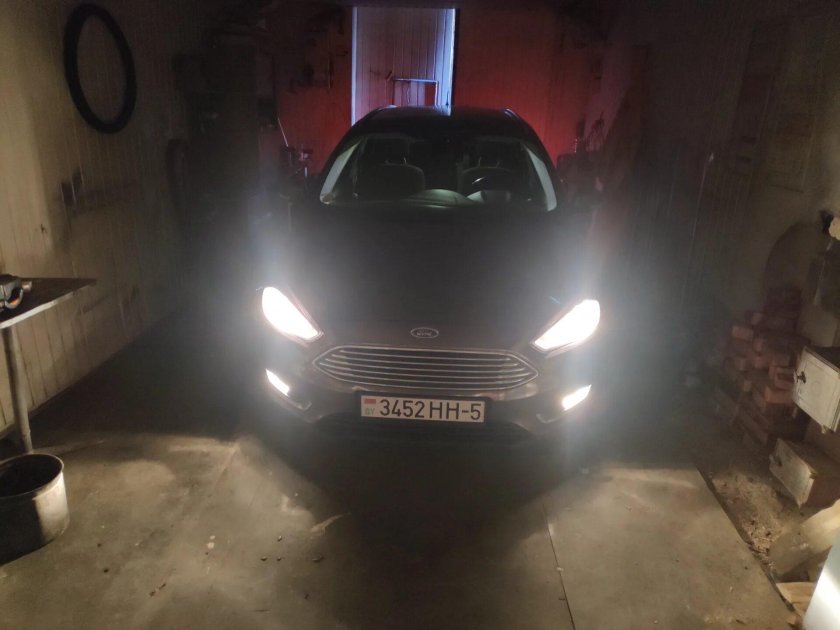 Лампочки на Форд фокус 3 ближнего света с линзой