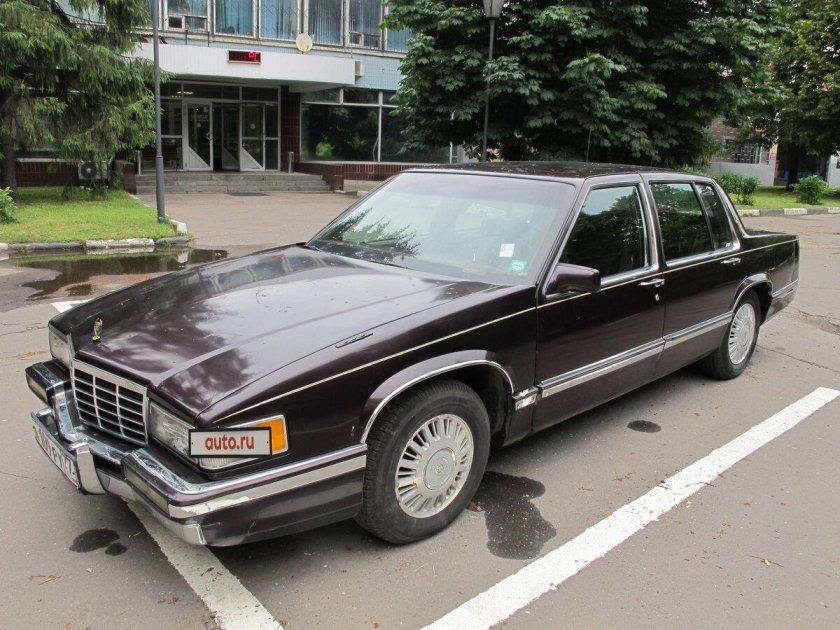 Cadillac sedan deville