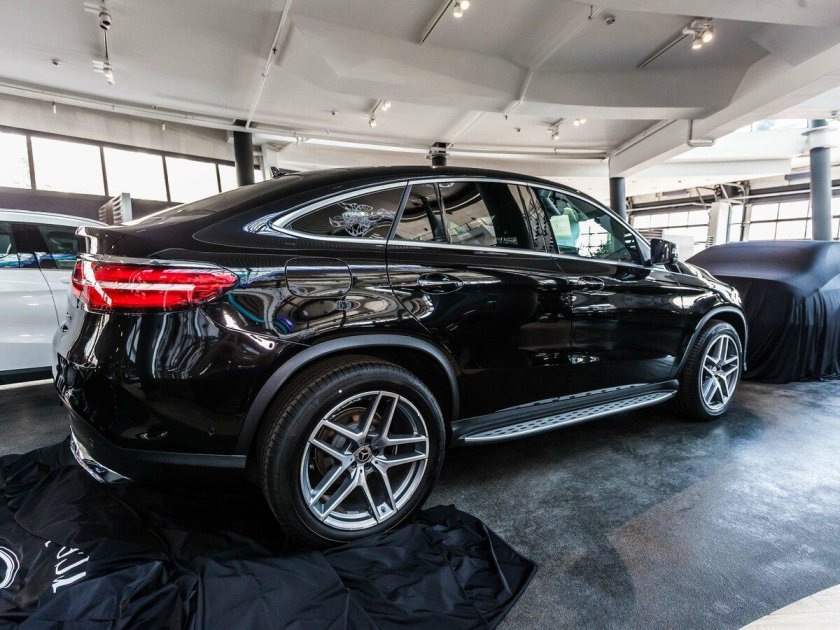Мерседес кроссовер 2020 GLE Coupe черный