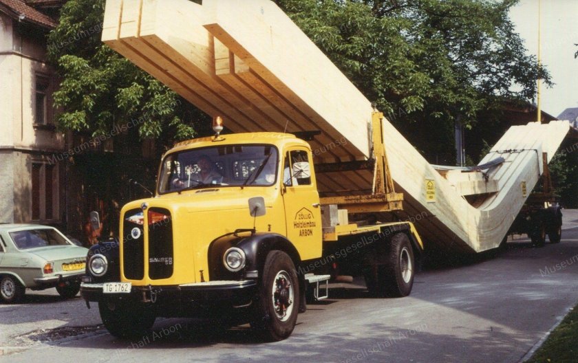 Большие грузовики