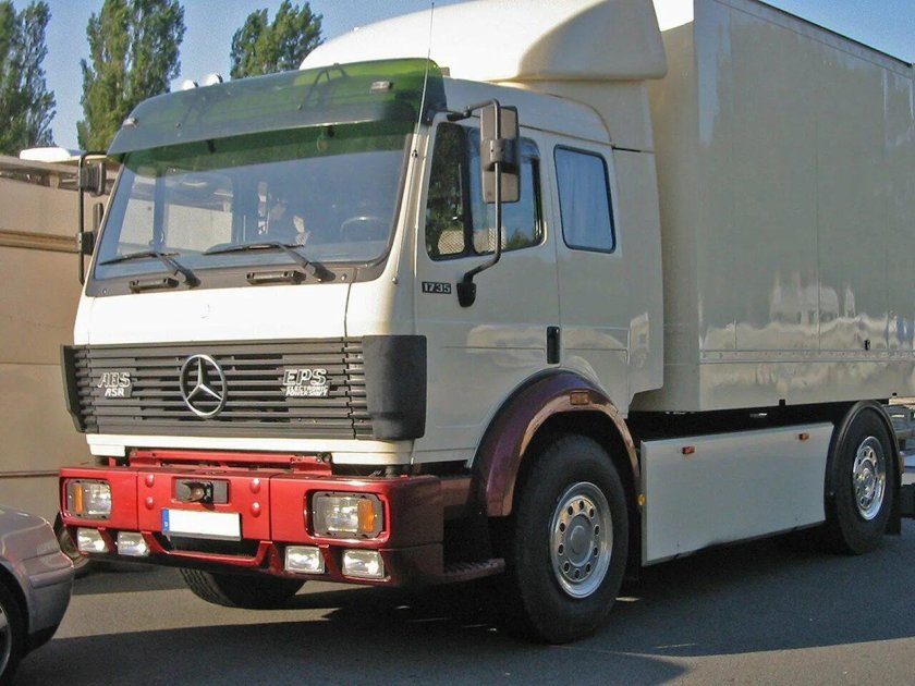 Mercedes-Benz sk 1735