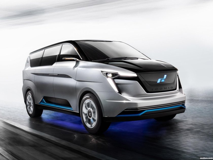 Электроавтомобиль минивэн китайский