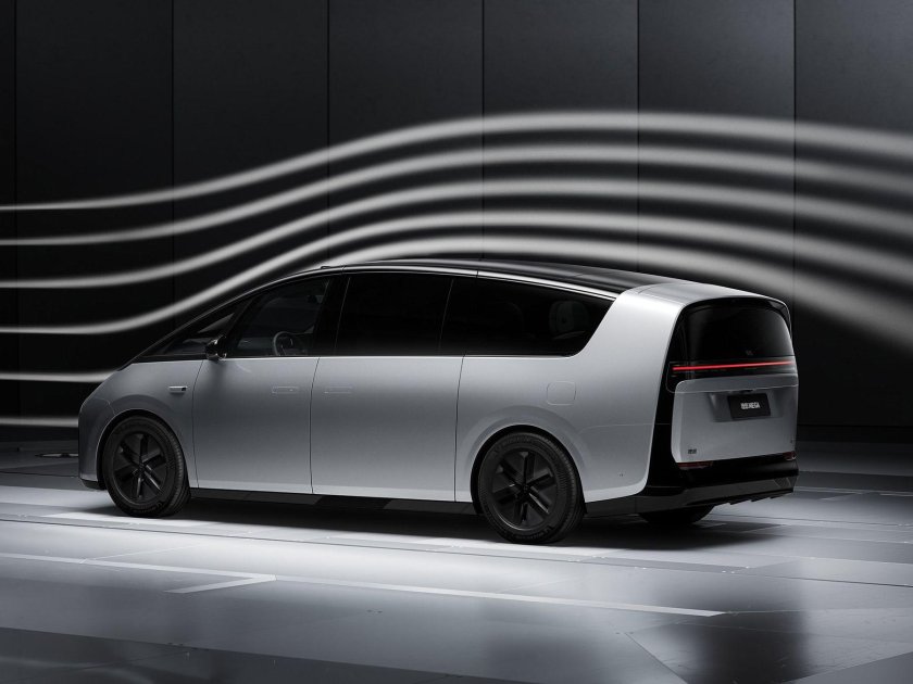 Минивэн li auto Mega