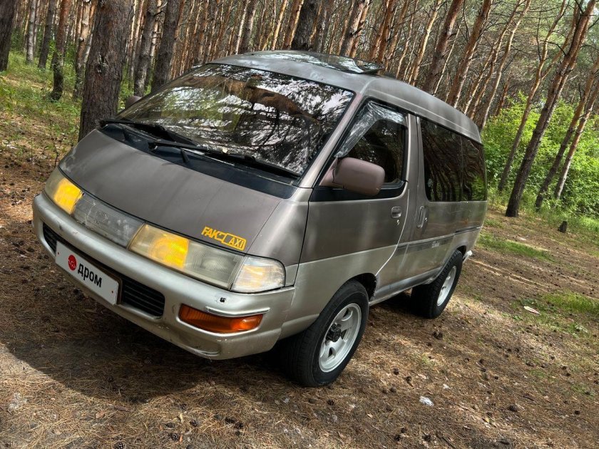 Тойота таунайс