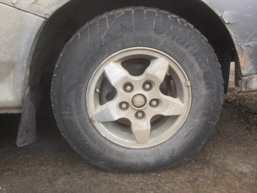 Hyundai Grace колеса