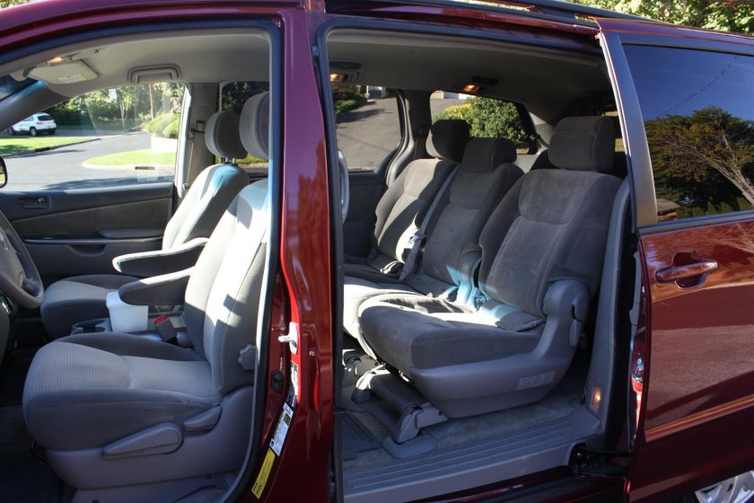 Toyota Sienna 2011 салон
