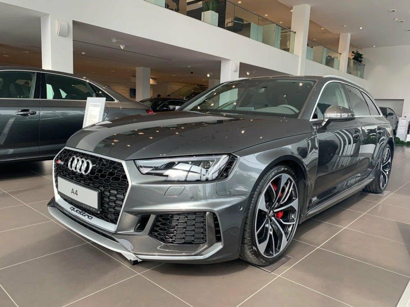 Audi rs4 Grey