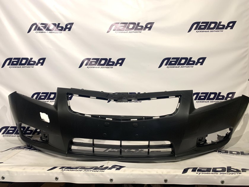 Бампер передний Шевроле Круз 09