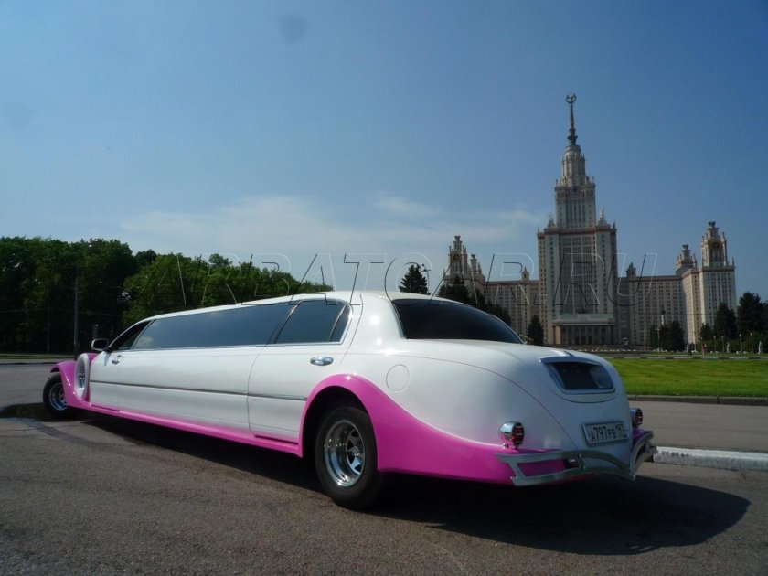Лимузин Экскалибур Фантом розовый