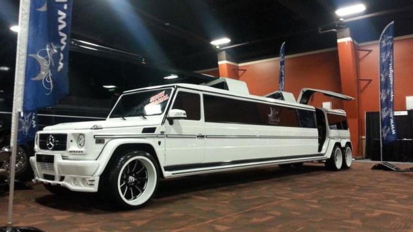 Mercedes Benz AMG limuzin