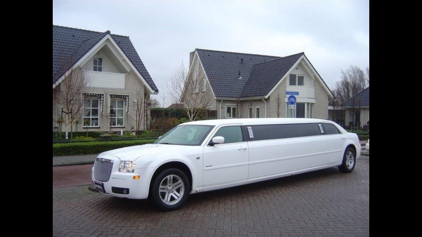 Chrysler 300 Limo