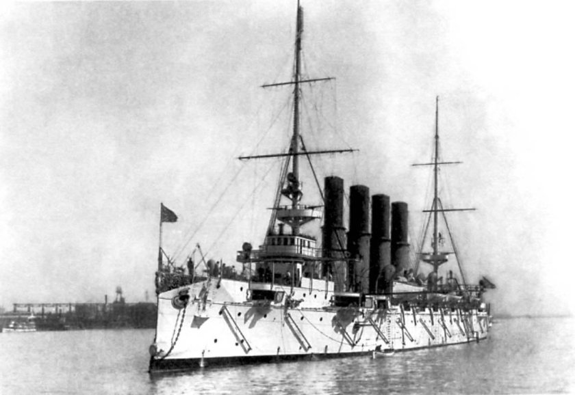 Варяг бронепалубный крейсер