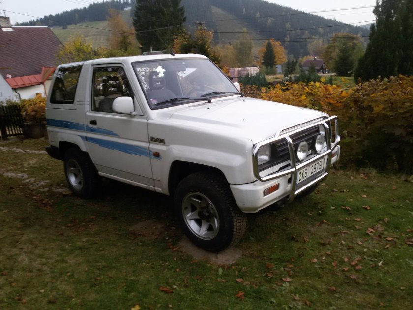 Daihatsu rocky (f300)