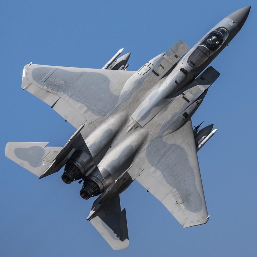 Mcdonnell douglas f-15e strike eagle