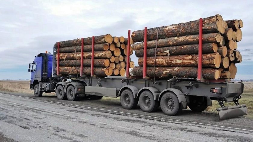 Требуется водитель на лесовоз