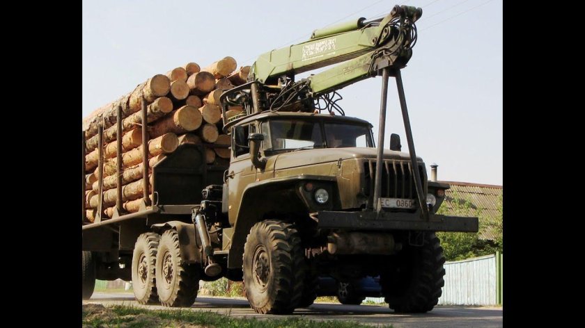 Урал 4320 лесовоз