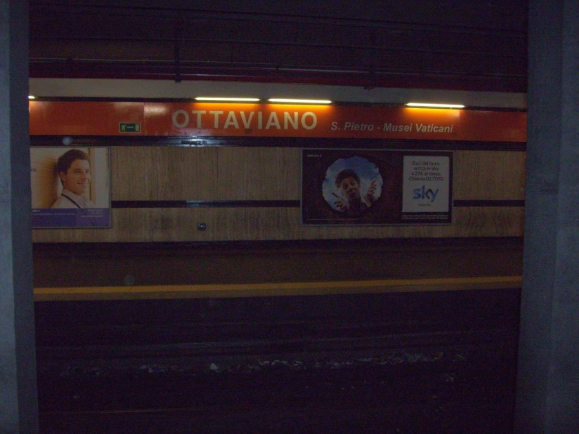 Метро Ватикан в Риме станция