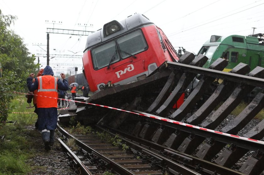 Купчинская столкновение поездов