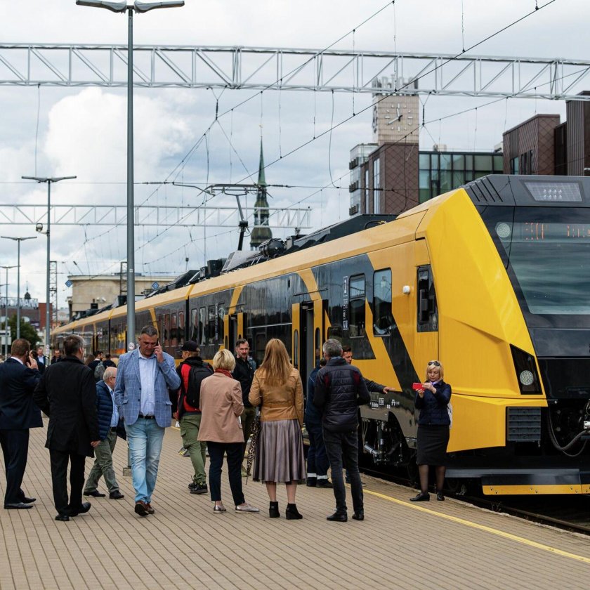 Skoda vagonka электрички