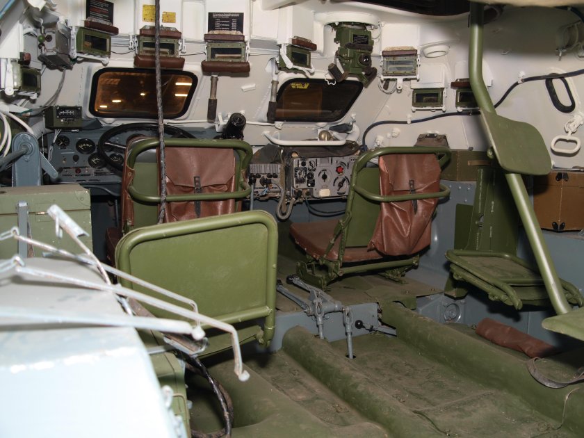 БТР 60 ПБ внутри