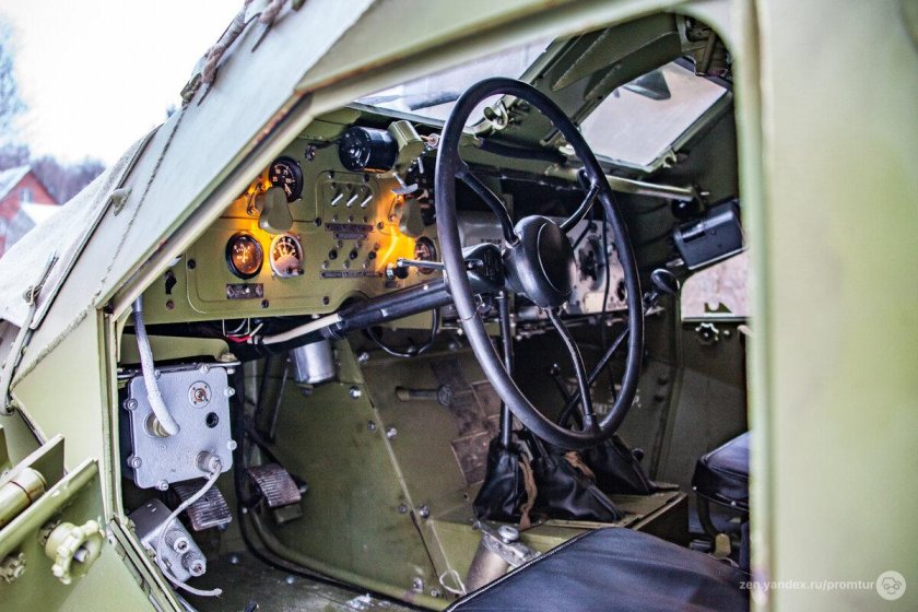 БТР 80 салон