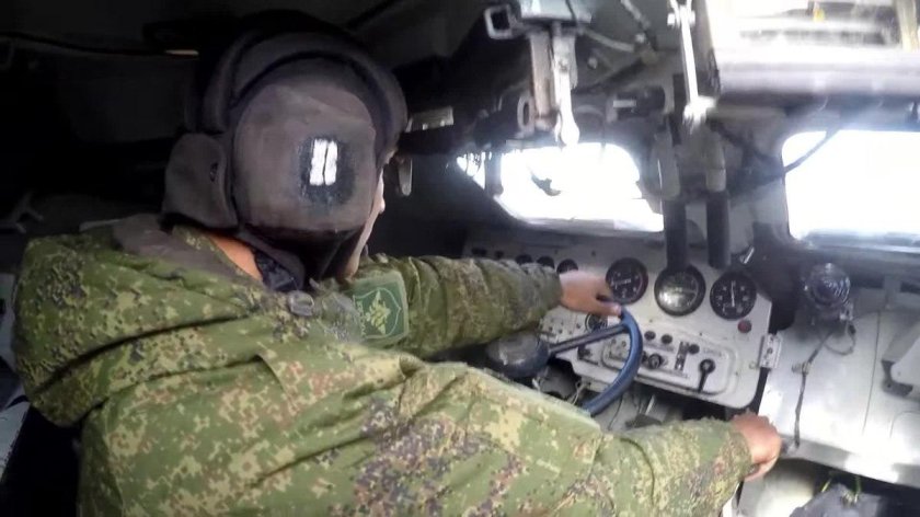 Механик водитель БТР 80