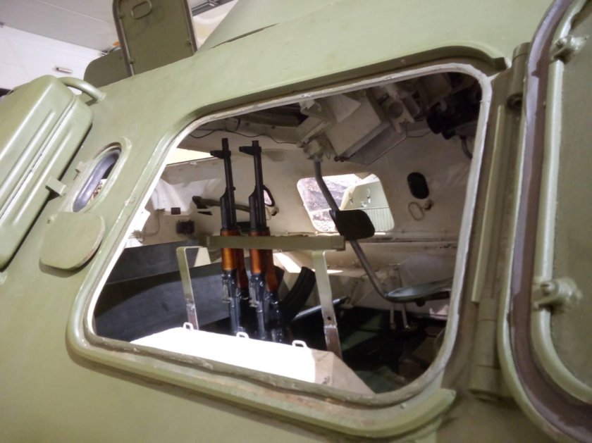 Кабина БТР 80