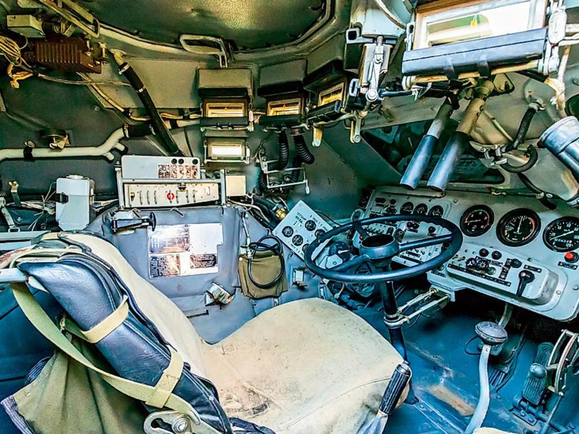 Кабина БТР 80