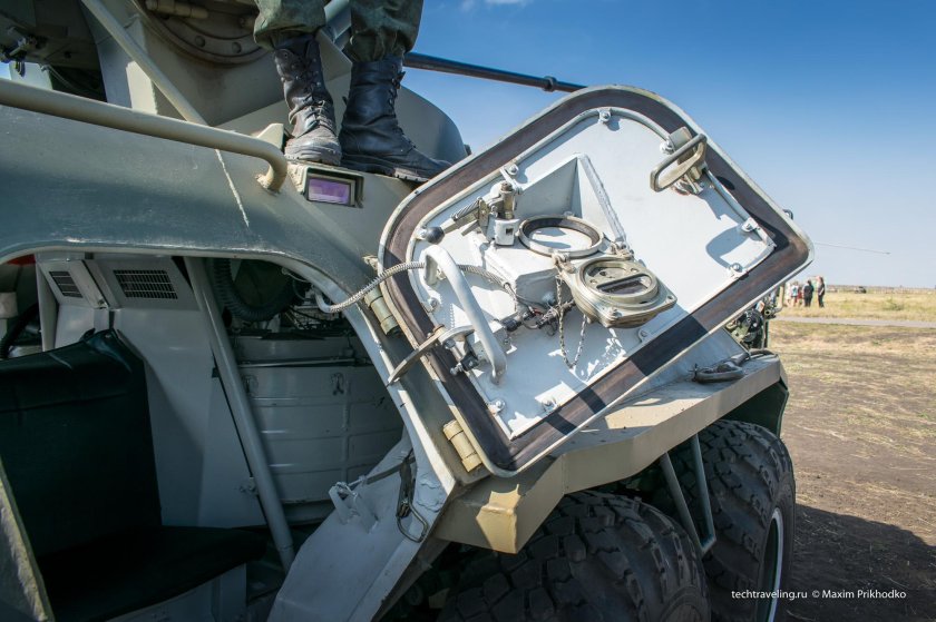 Бронетранспортер бтр 80